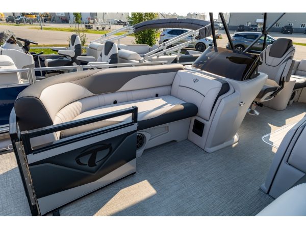 2025 Sport 85 Elite Windshield (23 ft) - Image 20