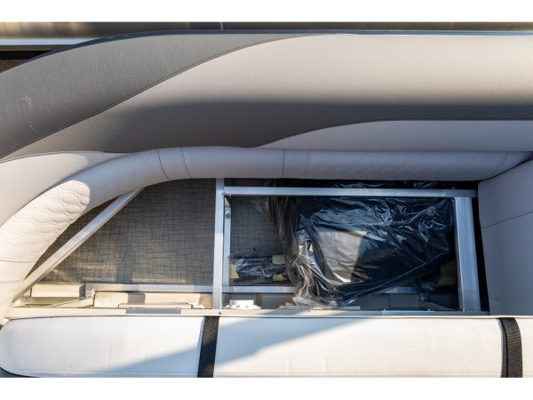 2025 Sport 85 Elite Windshield (23 ft) - Image 19